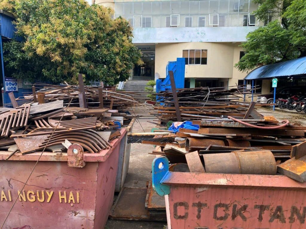 Phân loại phế liệu tại nguồn bằng thùng chứa riêng tại nhà xưởng